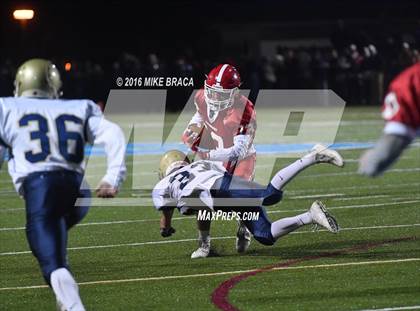 Thumbnail 3 in St. John's @ Shrewsbury (MIAA Central Division 2 Semifinal) photogallery.