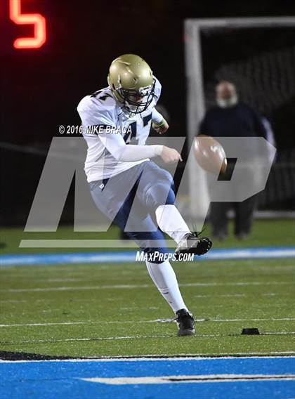 Thumbnail 1 in St. John's @ Shrewsbury (MIAA Central Division 2 Semifinal) photogallery.