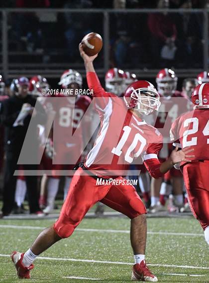 Thumbnail 2 in St. John's @ Shrewsbury (MIAA Central Division 2 Semifinal) photogallery.