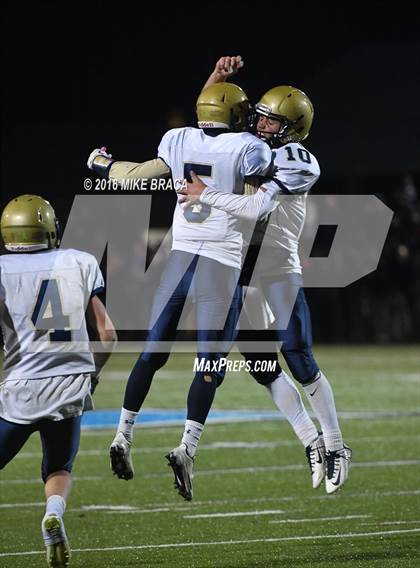 Thumbnail 2 in St. John's @ Shrewsbury (MIAA Central Division 2 Semifinal) photogallery.