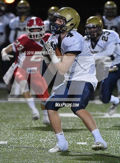 Thumbnail 3 in St. John's @ Shrewsbury (MIAA Central Division 2 Semifinal) photogallery.
