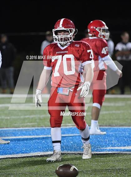 Thumbnail 3 in St. John's @ Shrewsbury (MIAA Central Division 2 Semifinal) photogallery.