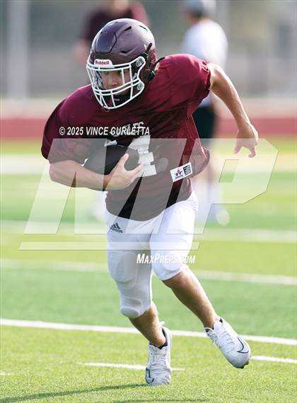Thumbnail 1 in Johnson City @ Blanco (Scrimmage) photogallery.
