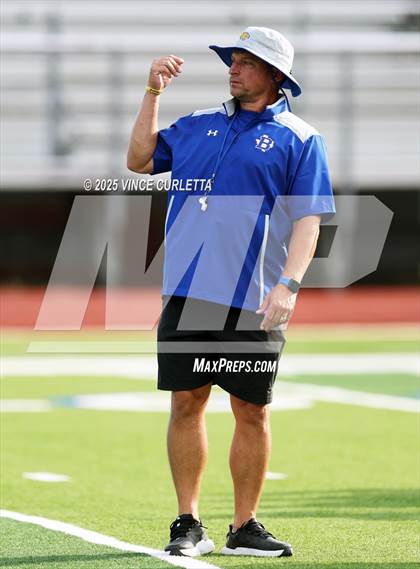 Thumbnail 1 in Johnson City @ Blanco (Scrimmage) photogallery.