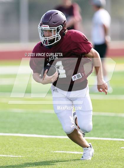 Thumbnail 3 in Johnson City @ Blanco (Scrimmage) photogallery.