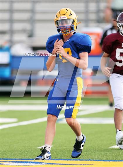 Thumbnail 3 in Johnson City @ Blanco (Scrimmage) photogallery.