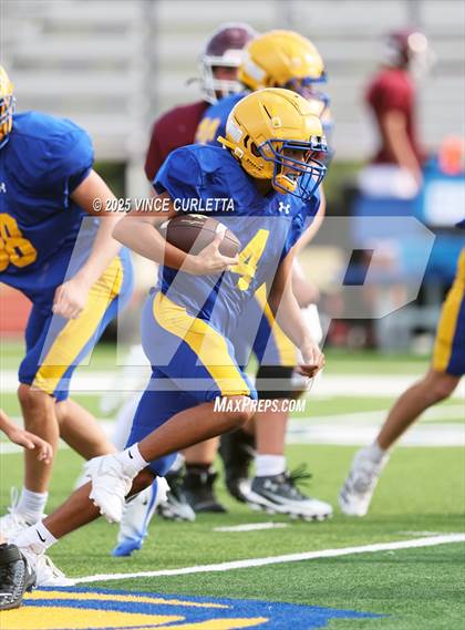 Thumbnail 3 in Johnson City @ Blanco (Scrimmage) photogallery.