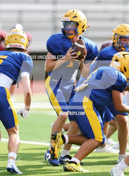 Thumbnail 2 in Johnson City @ Blanco (Scrimmage) photogallery.