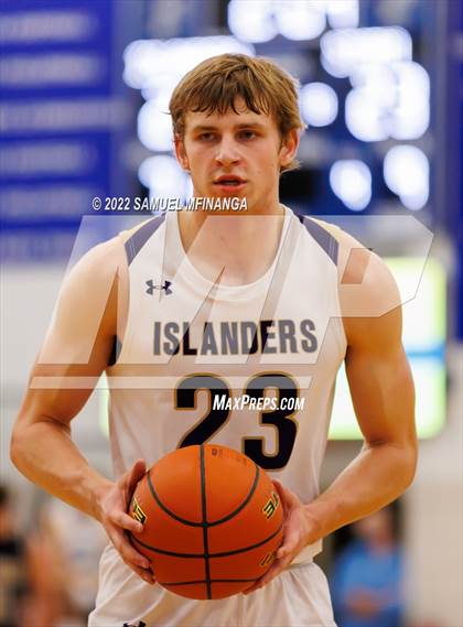 Thumbnail 3 in Elkhorn South vs. Grand Island photogallery.