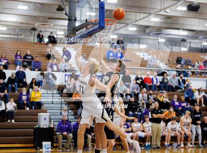 Thumbnail 3 in Elkhorn South vs. Grand Island photogallery.