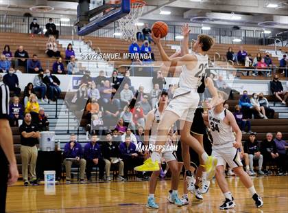 Thumbnail 2 in Elkhorn South vs. Grand Island photogallery.