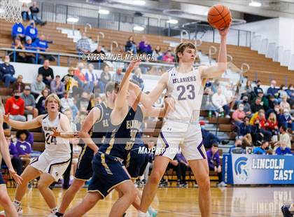 Thumbnail 3 in Elkhorn South vs. Grand Island photogallery.