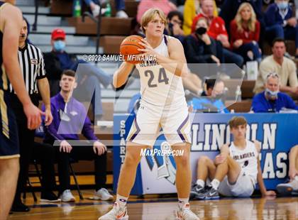 Thumbnail 3 in Elkhorn South vs. Grand Island photogallery.