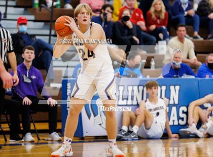 Thumbnail 2 in Elkhorn South vs. Grand Island photogallery.