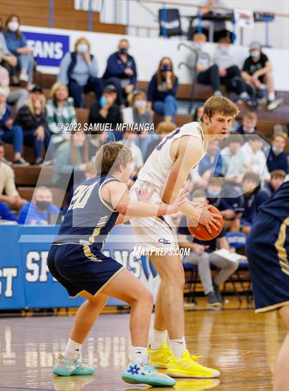 Thumbnail 3 in Elkhorn South vs. Grand Island photogallery.