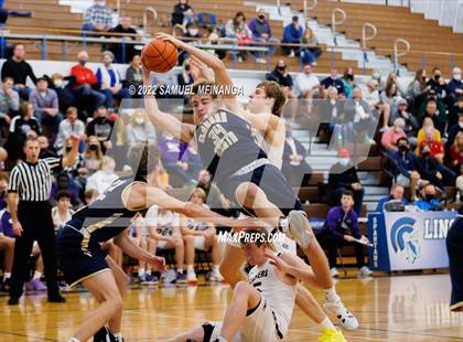 Thumbnail 2 in Elkhorn South vs. Grand Island photogallery.
