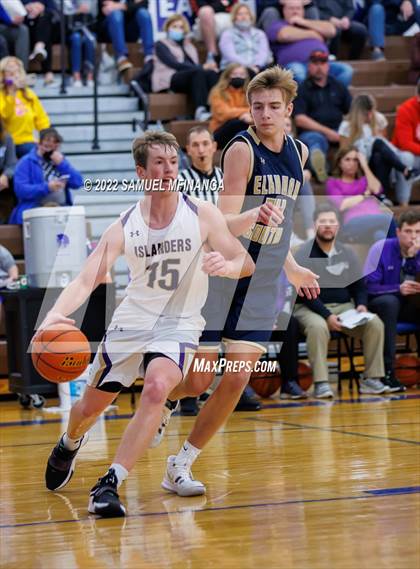 Thumbnail 3 in Elkhorn South vs. Grand Island photogallery.