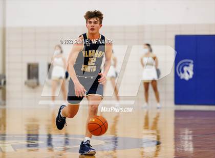 Thumbnail 3 in Elkhorn South vs. Grand Island photogallery.