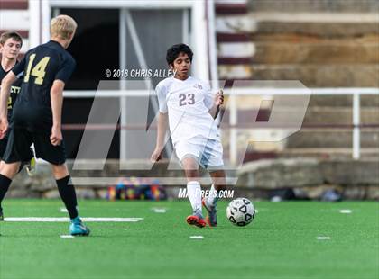Thumbnail 2 in Dobyns-Bennett vs. David Crockett photogallery.