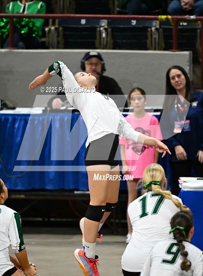 Thumbnail 3 in Yuma vs. Vail Christian (CHSAA 2A 2nd Round) photogallery.
