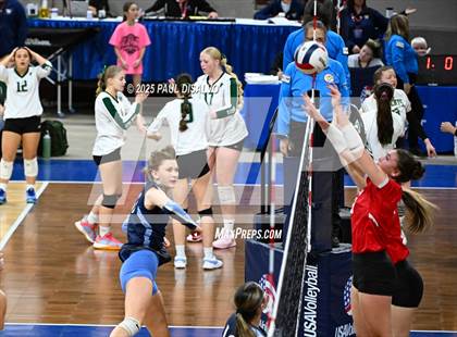 Thumbnail 2 in Yuma vs. Vail Christian (CHSAA 2A 2nd Round) photogallery.