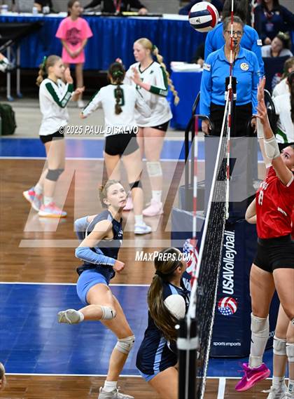 Thumbnail 1 in Yuma vs. Vail Christian (CHSAA 2A 2nd Round) photogallery.