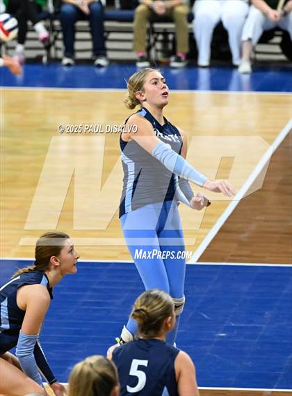 Thumbnail 3 in Yuma vs. Vail Christian (CHSAA 2A 2nd Round) photogallery.