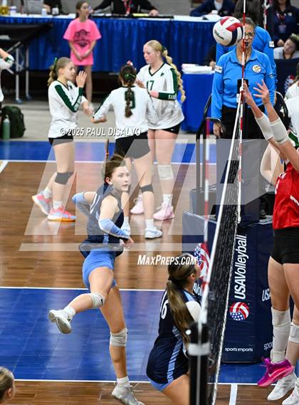 Thumbnail 3 in Yuma vs. Vail Christian (CHSAA 2A 2nd Round) photogallery.