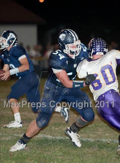 Thumbnail 1 in Taylorville @ Mater Dei photogallery.
