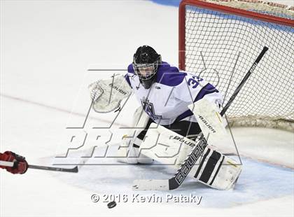 Thumbnail 1 in Fairfield Warde/Ludlowe vs. North Branford (CIAC D2 Final) photogallery.