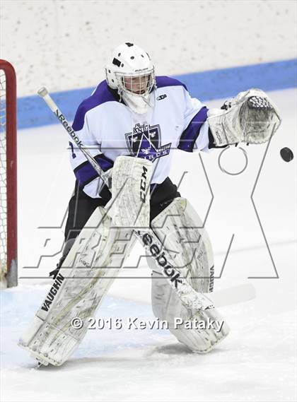 Thumbnail 3 in Fairfield Warde/Ludlowe vs. North Branford (CIAC D2 Final) photogallery.