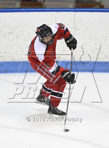 Thumbnail 2 in Fairfield Warde/Ludlowe vs. North Branford (CIAC D2 Final) photogallery.