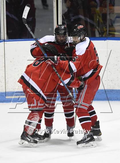 Thumbnail 3 in Fairfield Warde/Ludlowe vs. North Branford (CIAC D2 Final) photogallery.