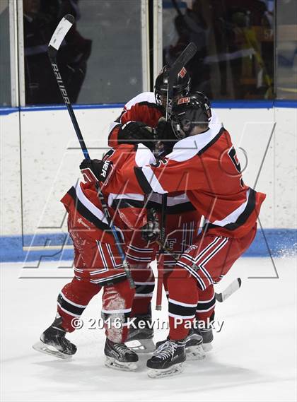 Thumbnail 1 in Fairfield Warde/Ludlowe vs. North Branford (CIAC D2 Final) photogallery.