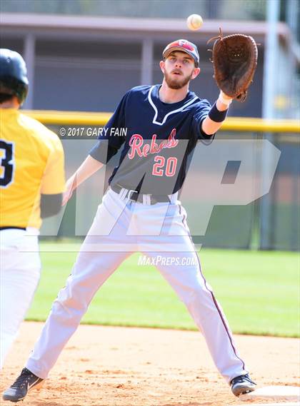 Thumbnail 2 in Franklin County vs McMinn County (Wildcat Classic) photogallery.