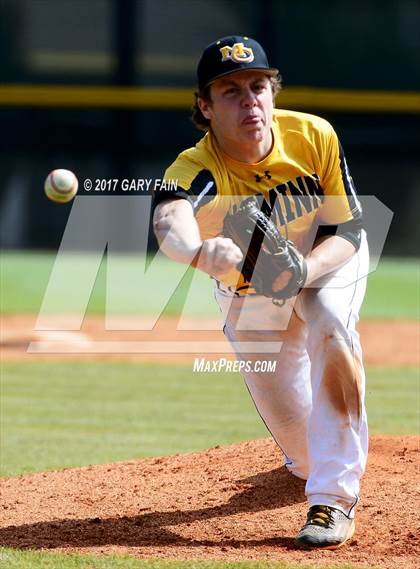 Thumbnail 2 in Franklin County vs McMinn County (Wildcat Classic) photogallery.