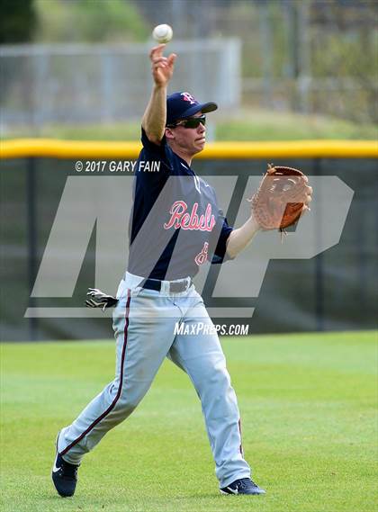 Thumbnail 2 in Franklin County vs McMinn County (Wildcat Classic) photogallery.