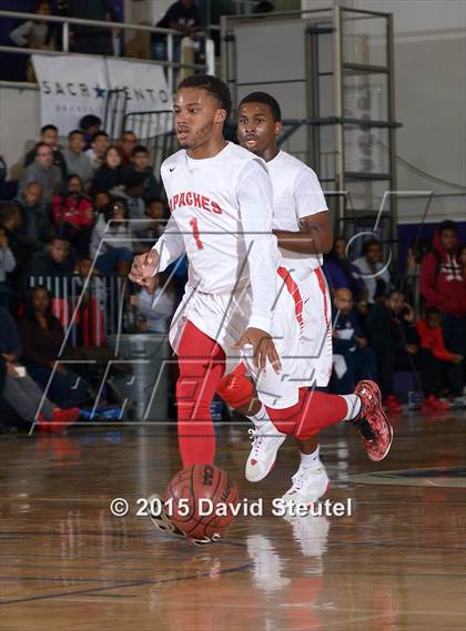 Thumbnail 2 in St. Mary's vs. Centennial (St. Hope Elite Classic) photogallery.