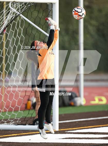 Thumbnail 1 in  Sequoia @ Saint Francis (CIF CCS D1 Semifinal) photogallery.