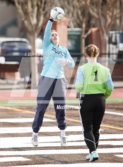 Thumbnail 1 in  Sequoia @ Saint Francis (CIF CCS D1 Semifinal) photogallery.