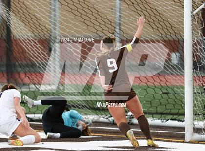 Thumbnail 2 in  Sequoia @ Saint Francis (CIF CCS D1 Semifinal) photogallery.