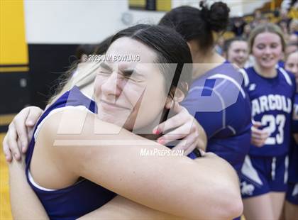 Thumbnail 2 in Arcola vs. Tuscola (IHSA 1A Regional Final) photogallery.