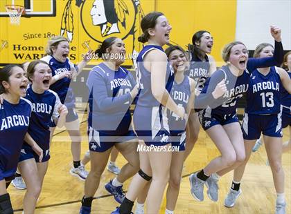Thumbnail 2 in Arcola vs. Tuscola (IHSA 1A Regional Final) photogallery.