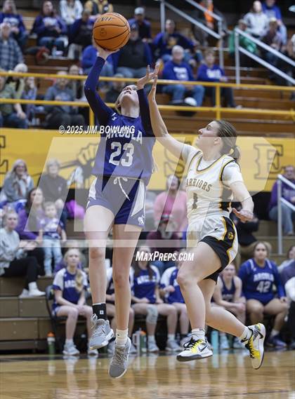 Thumbnail 2 in Arcola vs. Tuscola (IHSA 1A Regional Final) photogallery.