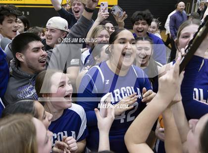 Thumbnail 1 in Arcola vs. Tuscola (IHSA 1A Regional Final) photogallery.