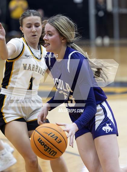 Thumbnail 3 in Arcola vs. Tuscola (IHSA 1A Regional Final) photogallery.