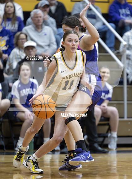 Thumbnail 1 in Arcola vs. Tuscola (IHSA 1A Regional Final) photogallery.