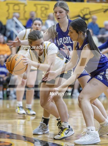Thumbnail 1 in Arcola vs. Tuscola (IHSA 1A Regional Final) photogallery.