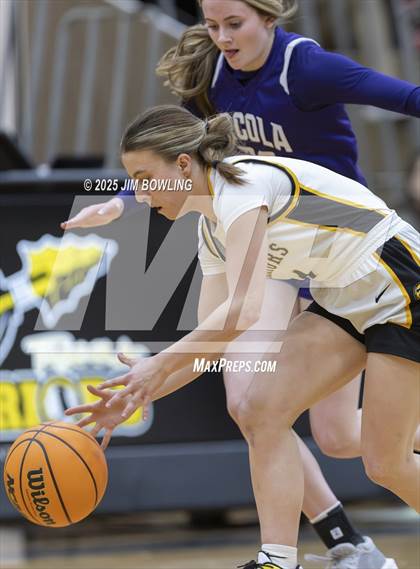 Thumbnail 1 in Arcola vs. Tuscola (IHSA 1A Regional Final) photogallery.