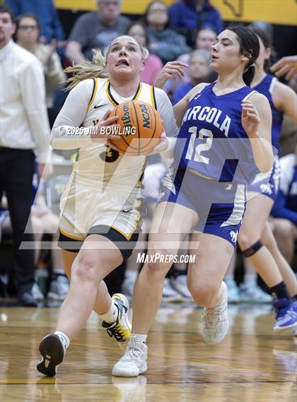 Thumbnail 1 in Arcola vs. Tuscola (IHSA 1A Regional Final) photogallery.